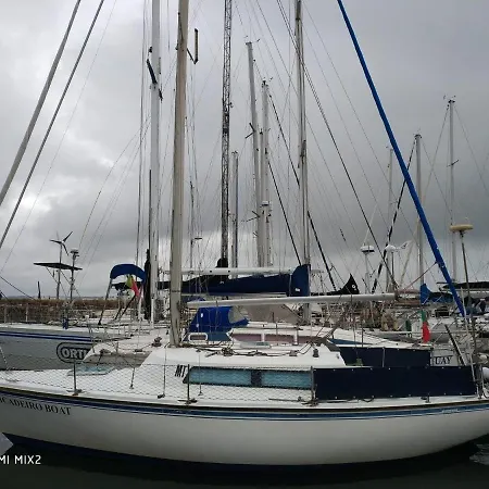 Botel New Wave 